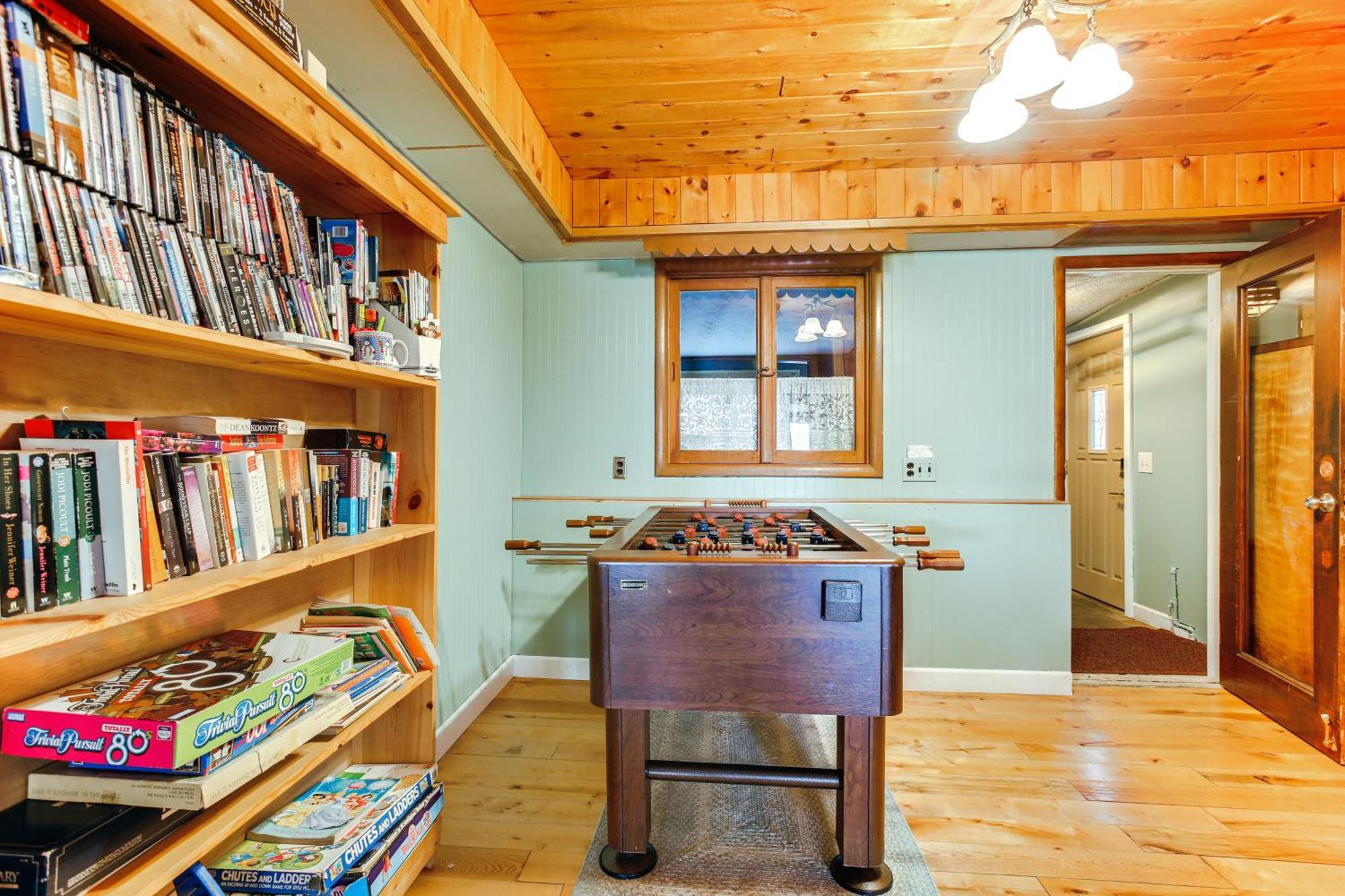 13 Mi To Downtown Quiet Lakefront Cottage مدينة ترافيرز المظهر الخارجي الصورة